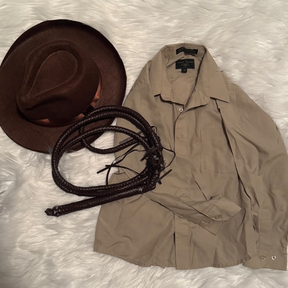 Lot of accessories for Kids Indiana Jones costume